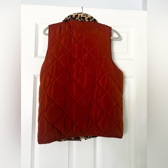 Reversible Women’s Puffer Down & Fur Vest - Picture 2 of 3